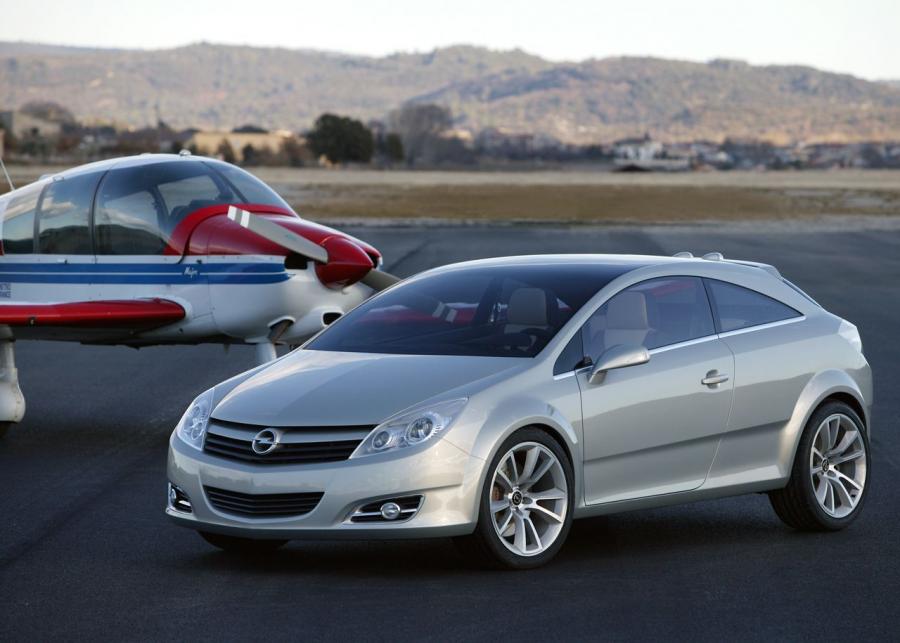  Opel GTC Geneva Concept 2003 года  (фото 3 из 21)